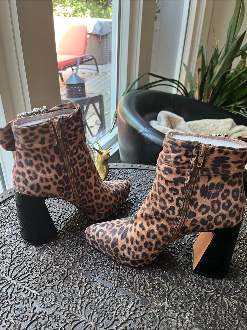 NEW BETSEY JOHNSON IDRIS LEOPARD BOOTIES 6 - Picture 8 of 10